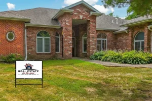 Selling A home in central Missouri - Real Estate Agents